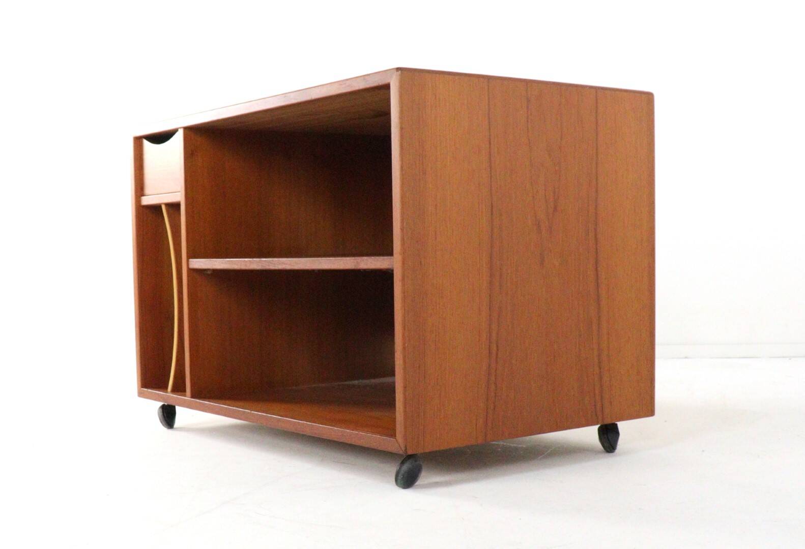 Vintage Dyrlund teak audio cabinet 'Glämmel'