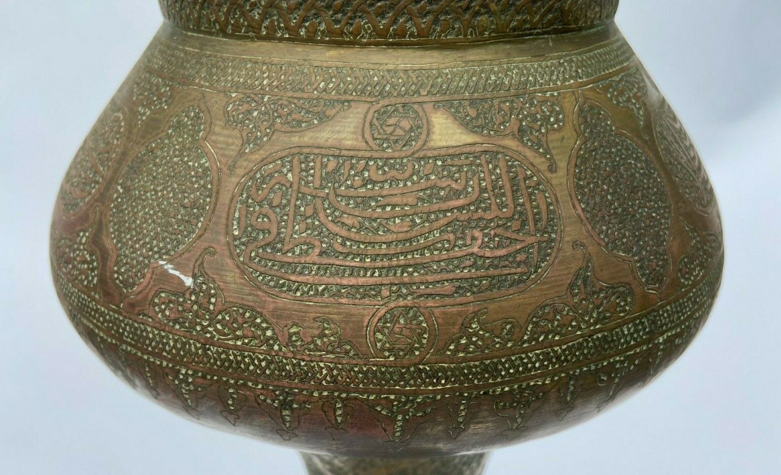 Oriental brass lamppost severe late 19th beautiful patina