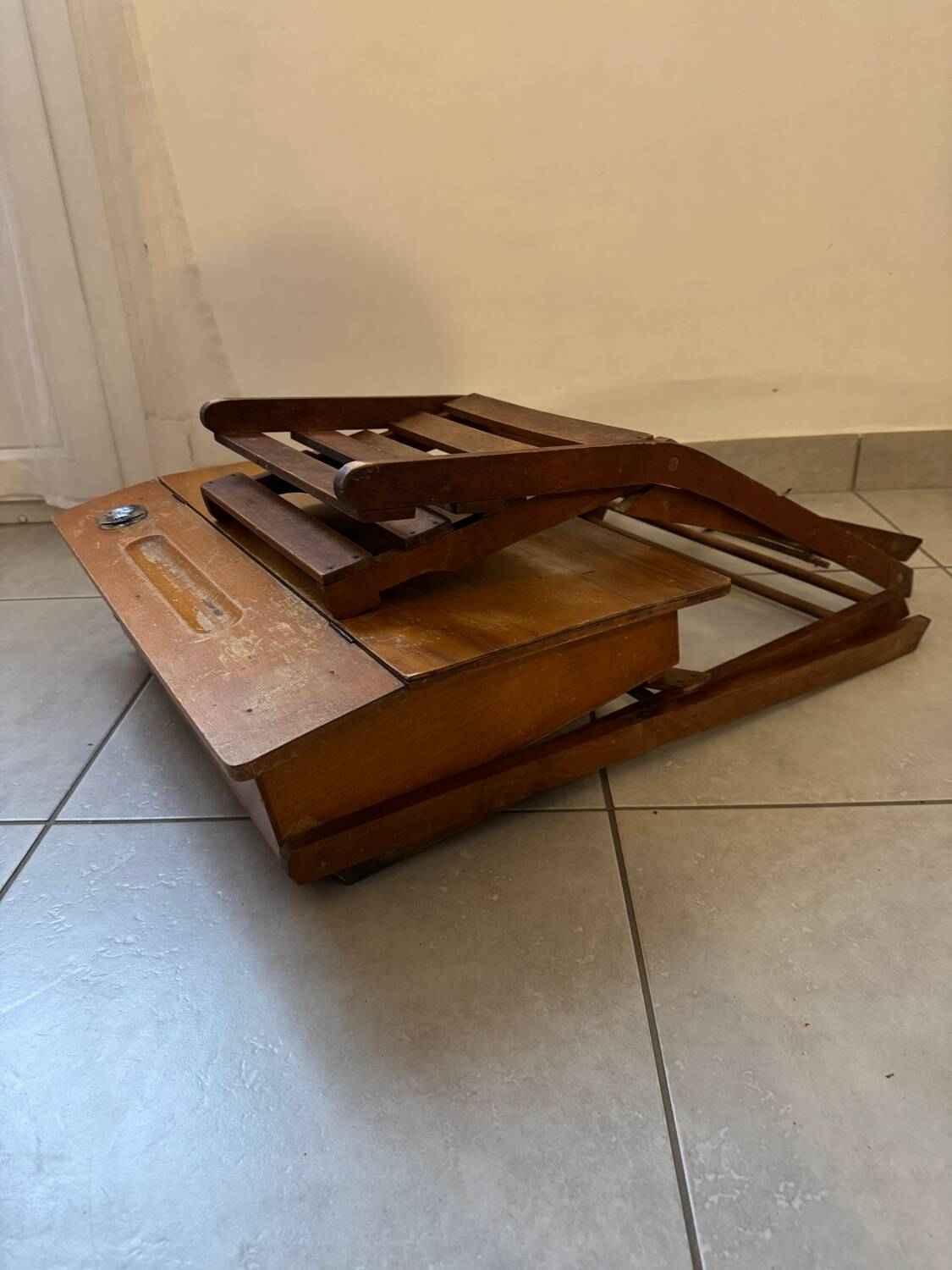 Bureau et chaise pliable enfant vintage