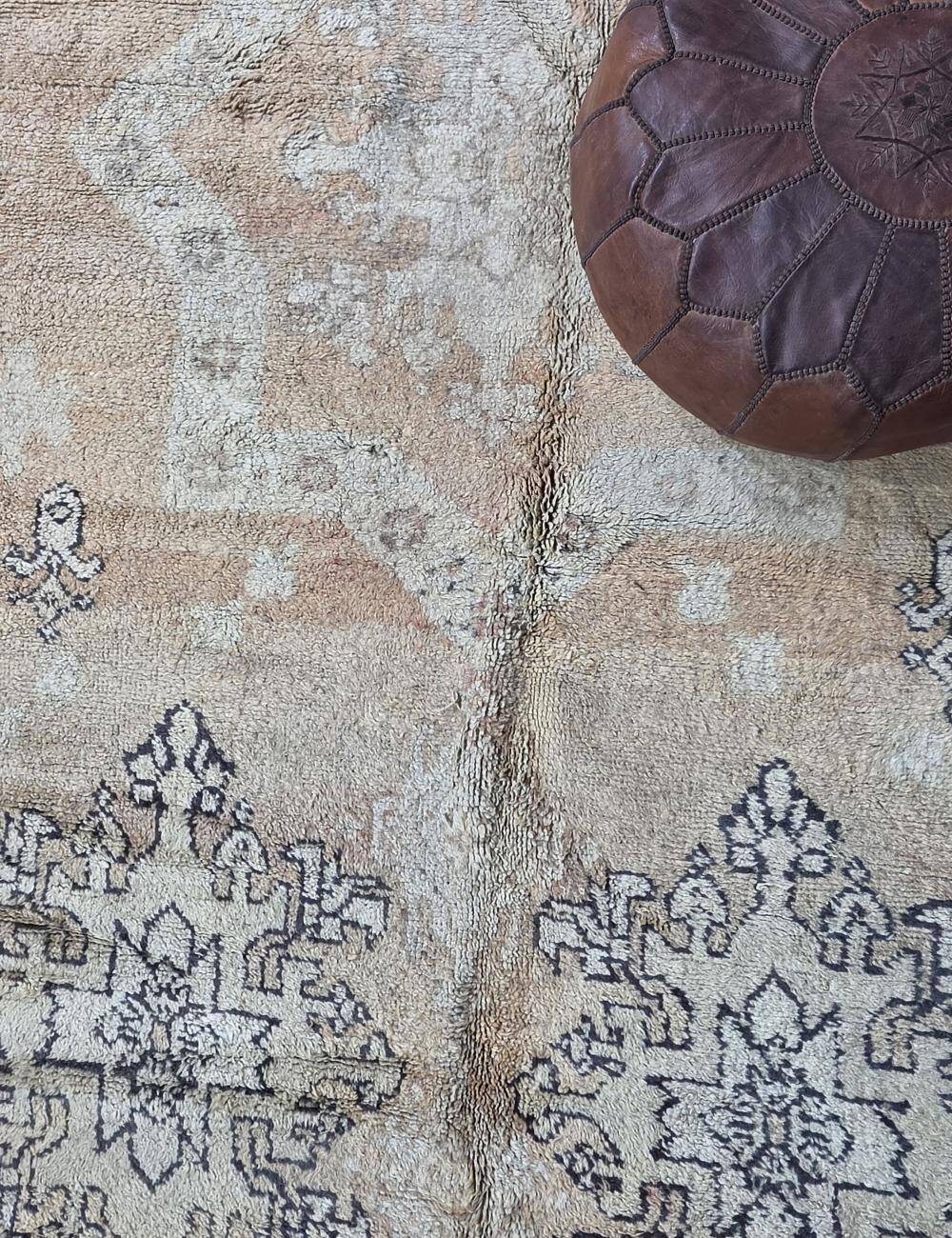 Vintage Moroccan Rug - 360 x 189 cm
