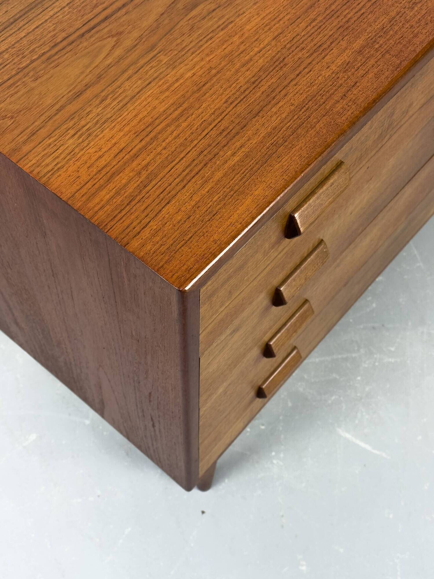 Danish Chest of Drawers in Teak by Børge Mogensen for Søborg Møbelfabrik, 1