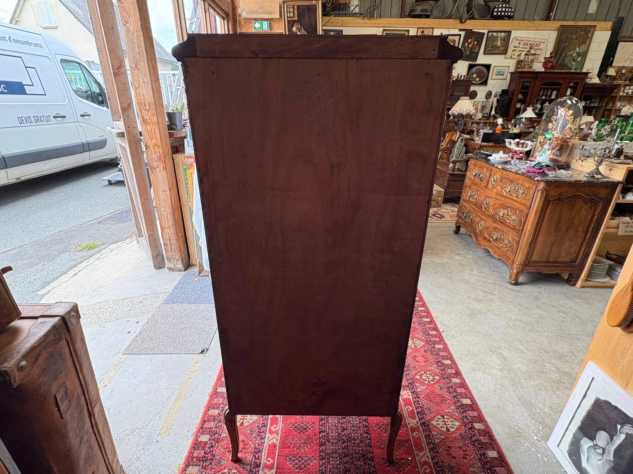 Louis XV/Transition style display cabinet in wood and gilt bronze