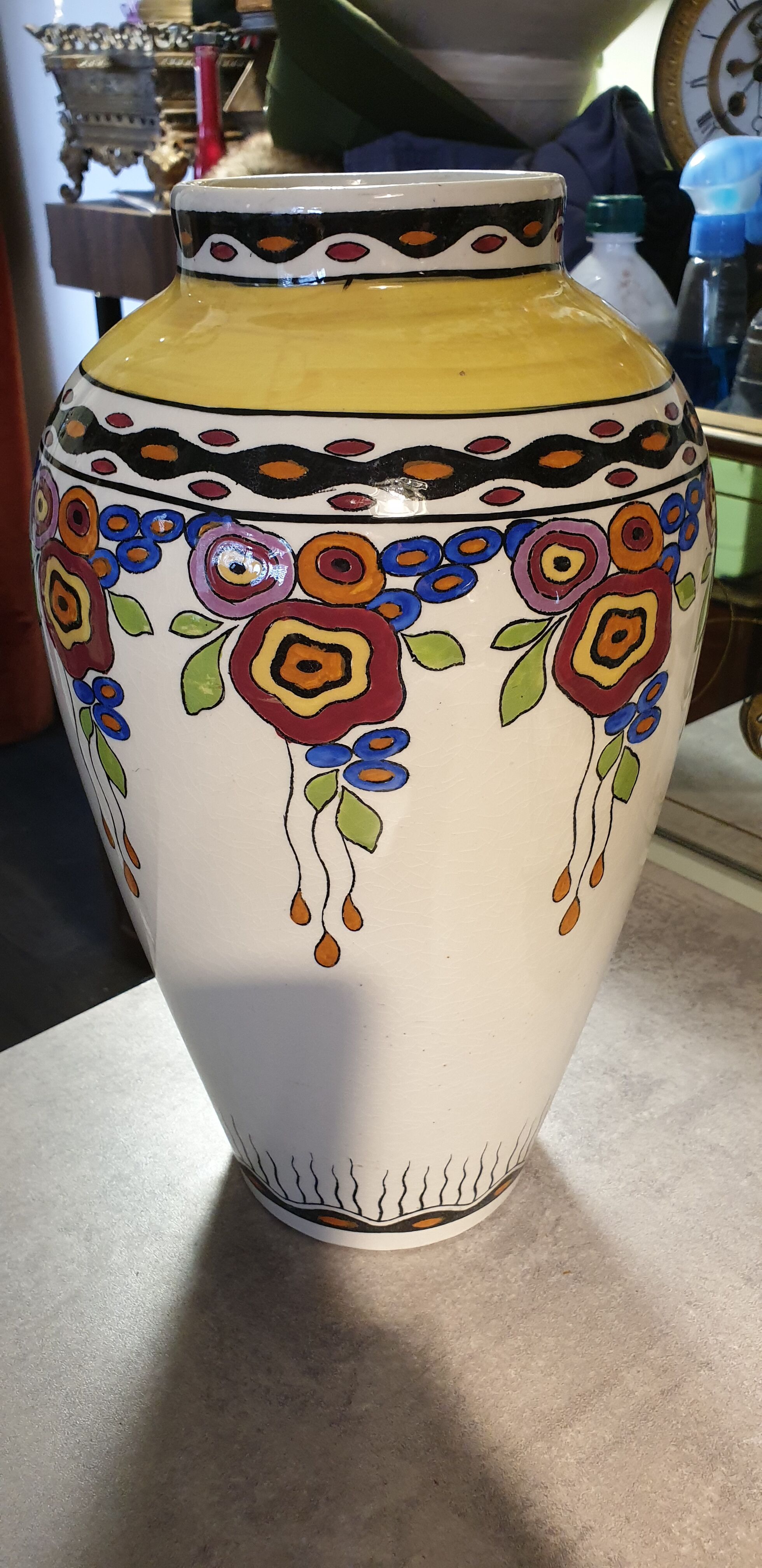 Vase art deco boch