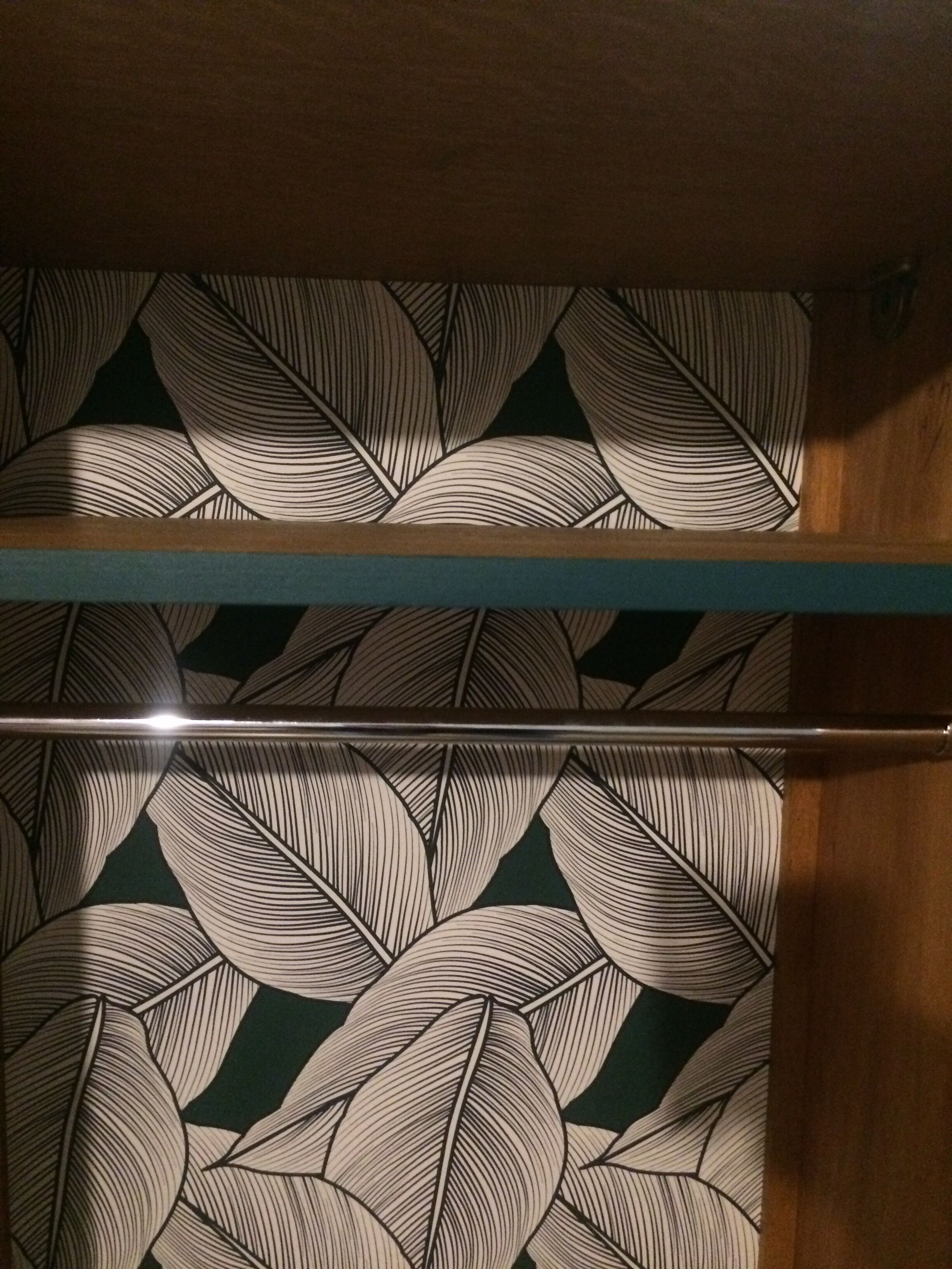 Secrétaire armoire bois en chevrons