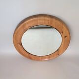 Round mirror in solid Swedish pine 1960/70 Vintage.
