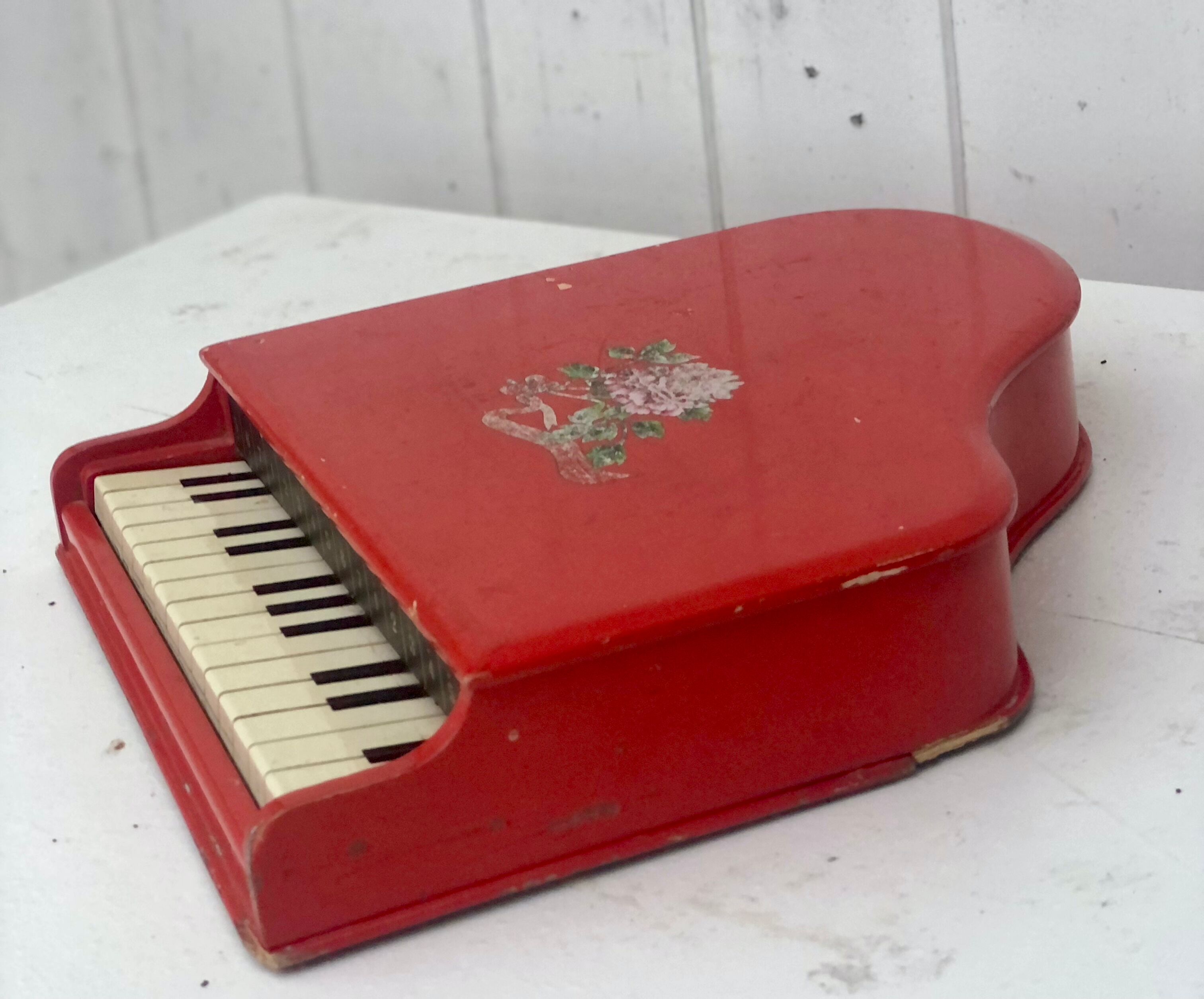 Piano jouet ancien