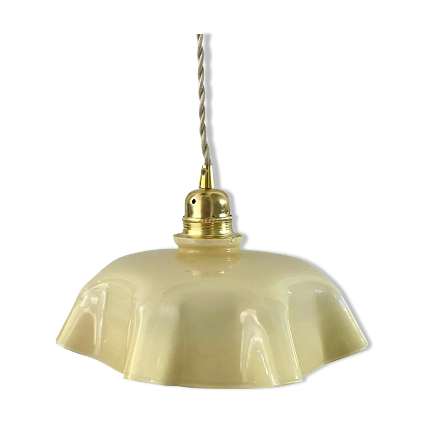 Beige opaline suspension