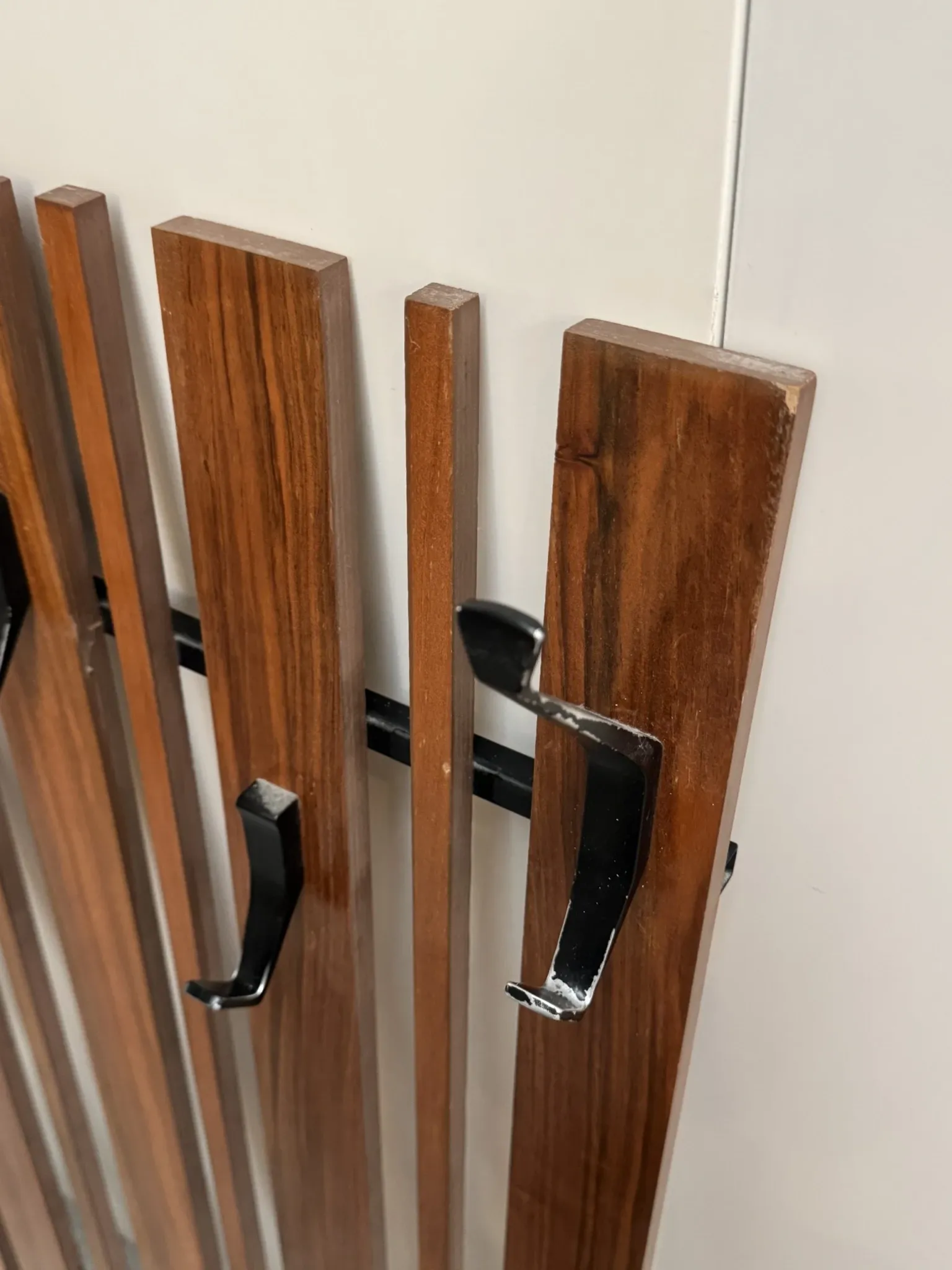 Wall-mounted coat rack