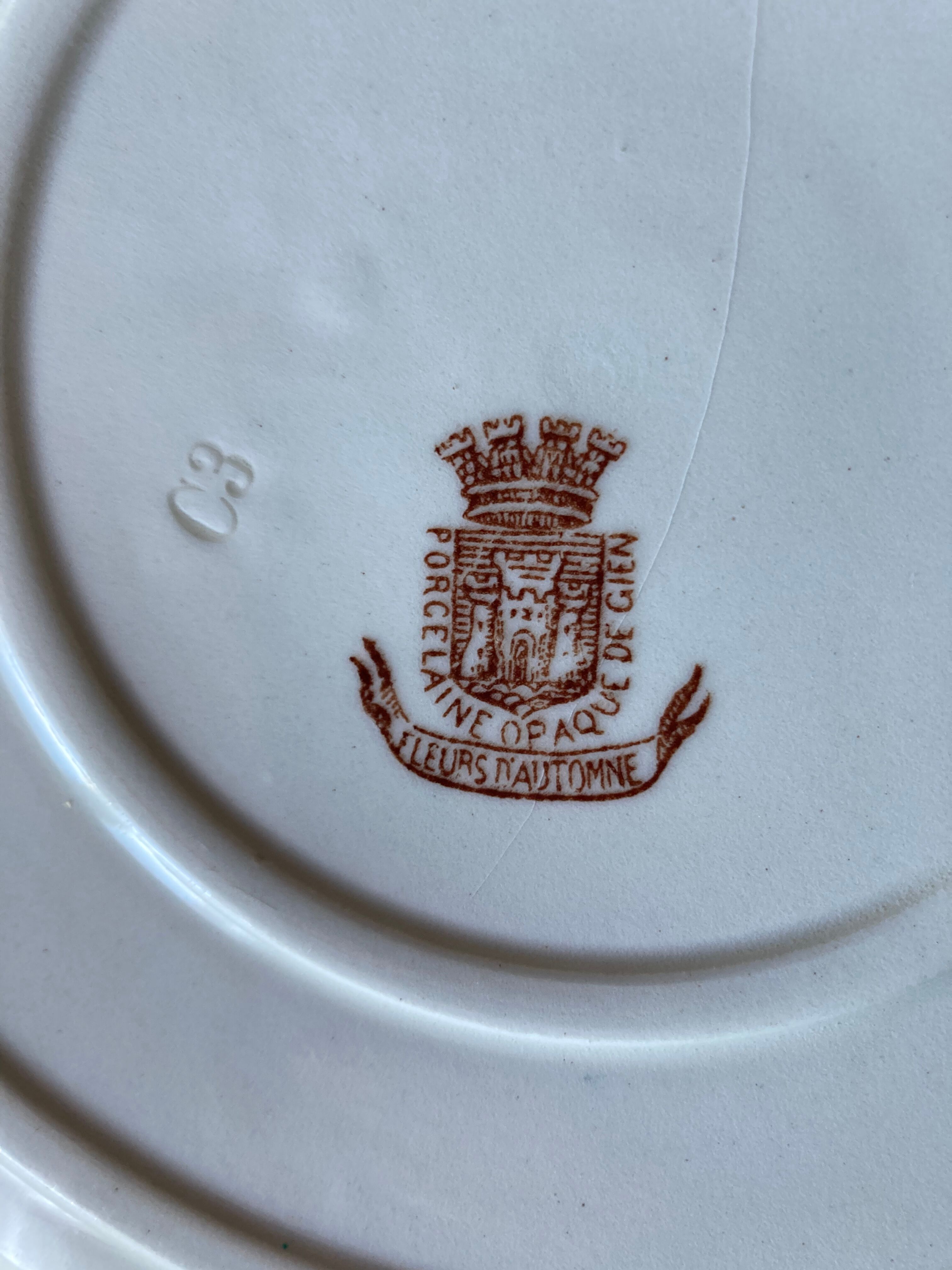 Gien porcelain round serving dish