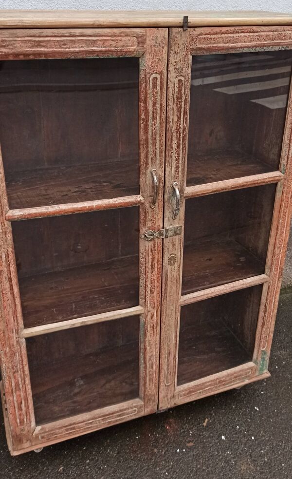 Armoire ancienne vitrée