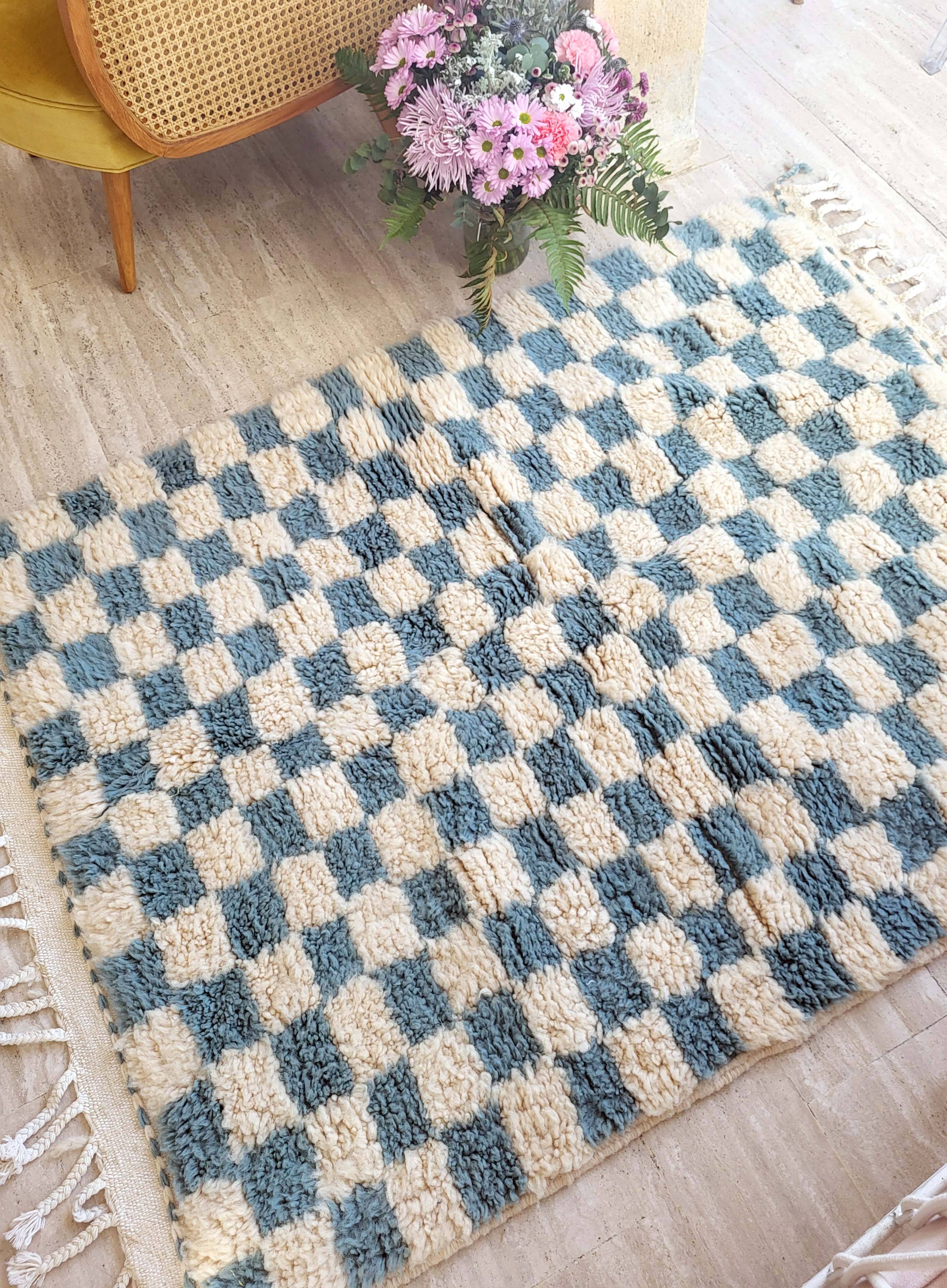 Blue checkered Berber Beni Ouarain rug