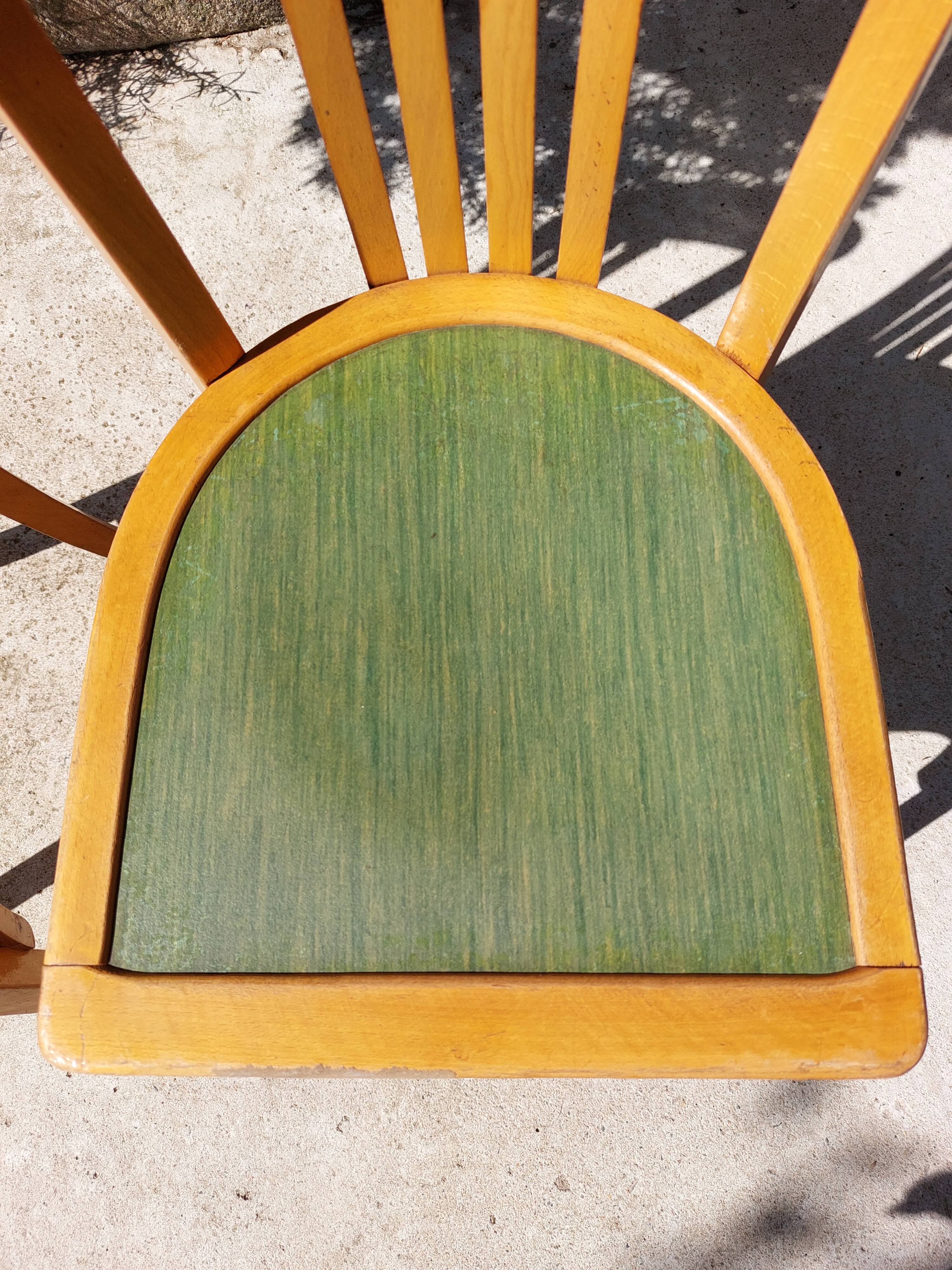 2 chaises bistrot bois et vertes