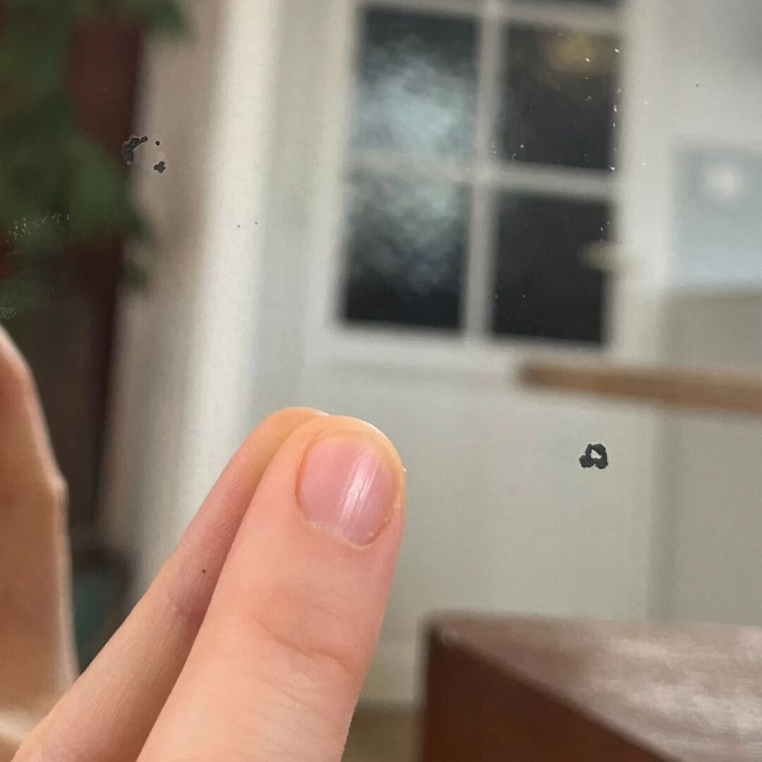 Dressing table - Walnut veneer entryway cabinet, 1940