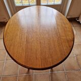 Beautiful oval wooden table with turned wooden leg with 3 extensions