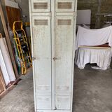 Industrial locker room