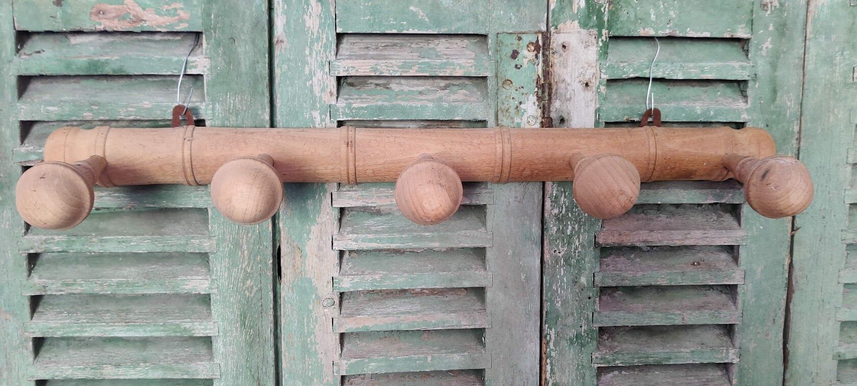 Five-headed light wood hook