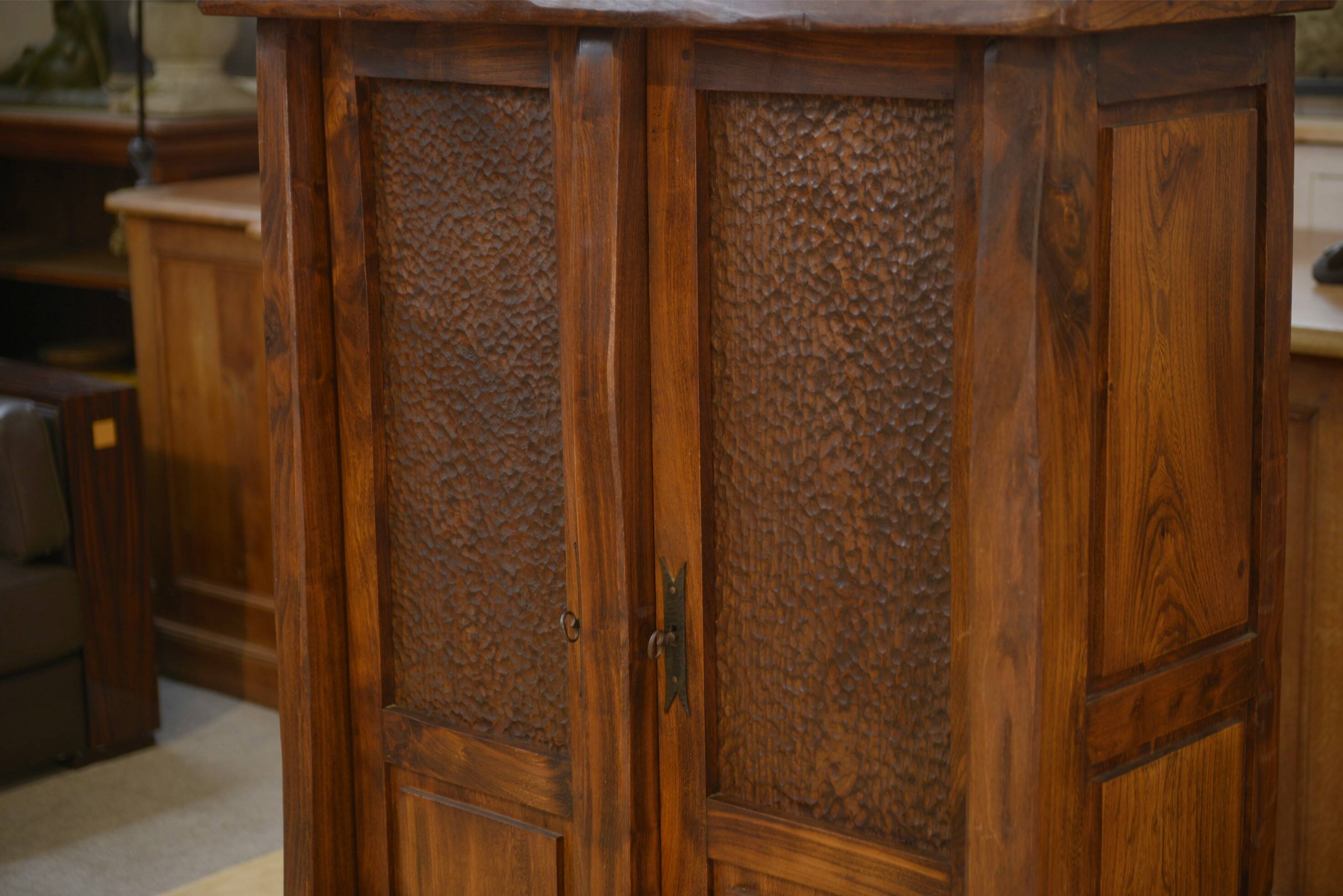 Brutalist Aranjou wardrobe in elm 1960s