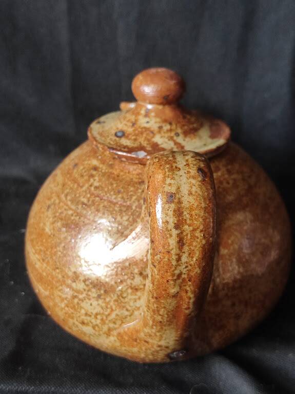 Large stoneware teapot, 75 cl