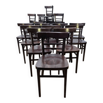 Set of 20 bistro chairs