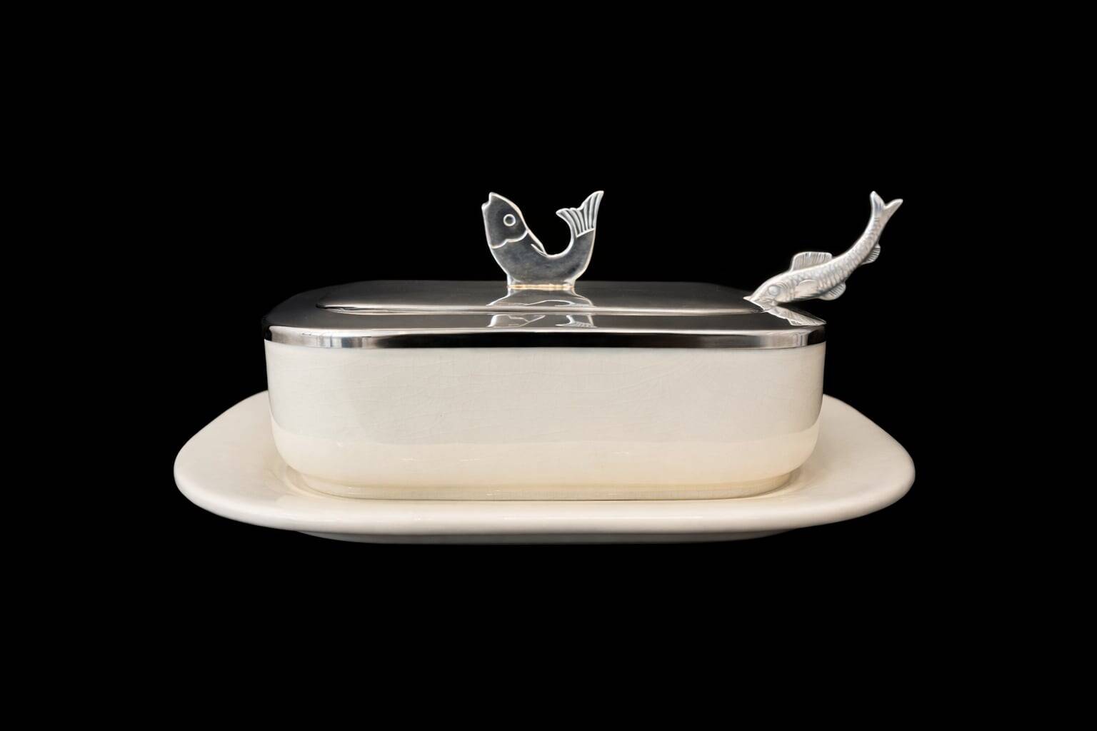 Butter dish