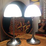 Set of 2 vintage tulip foot lamps