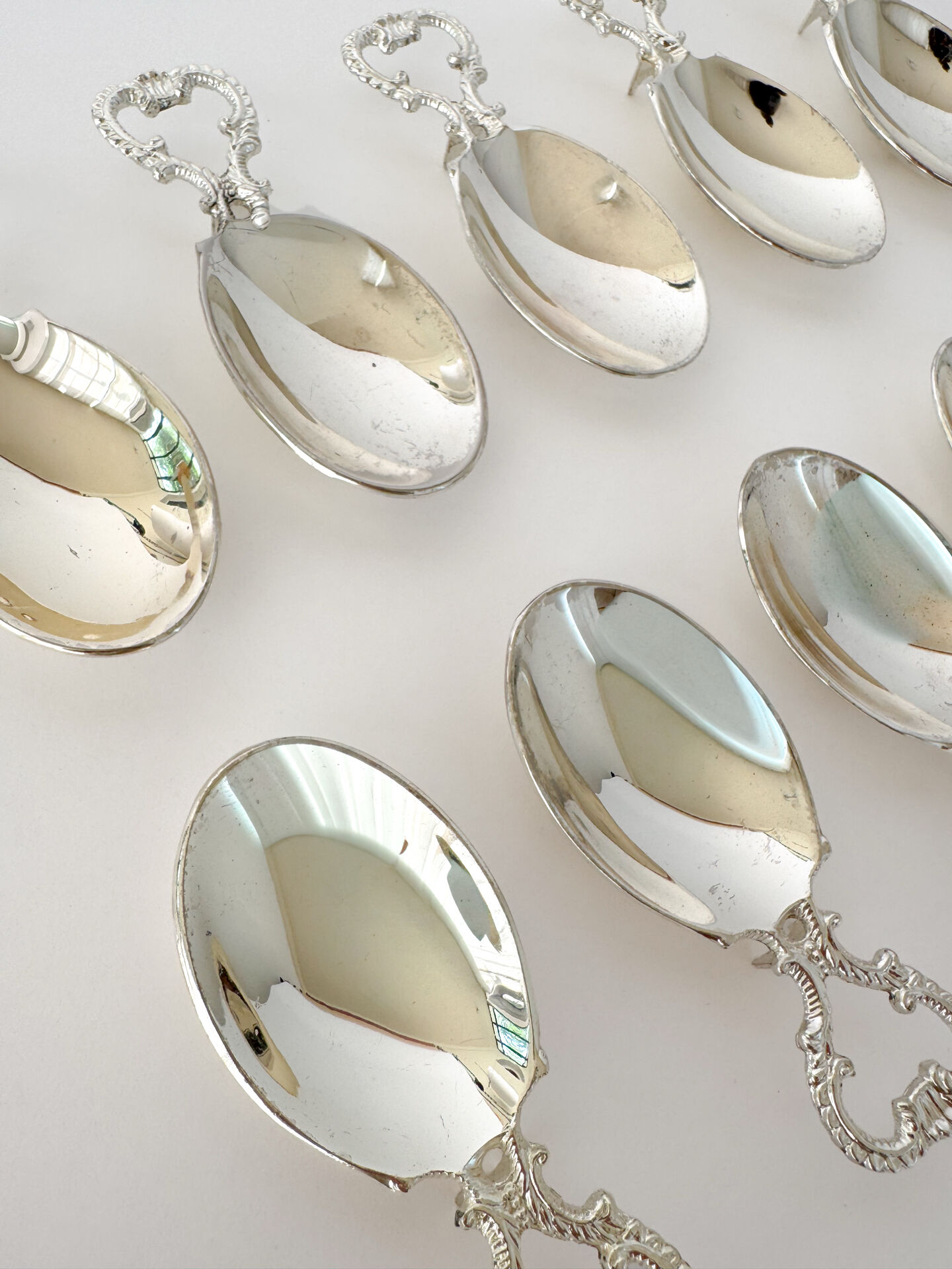 Ensemble de cuillères à amuse-bouche en argent vintage