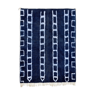 Tapis marocain moderne bleu