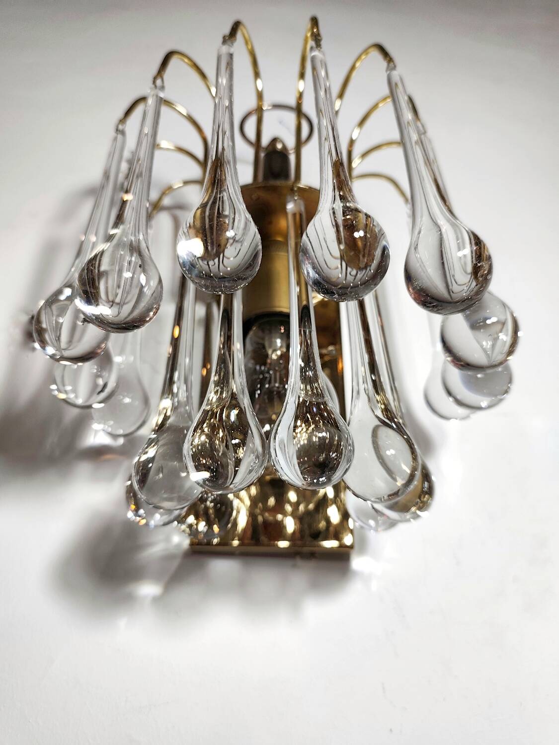 Par de lámparas de cristales. Italia, 1970s.