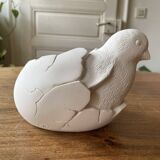 Chick in its egg, decorative plaster - empty pocket