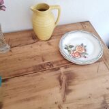 Farm table