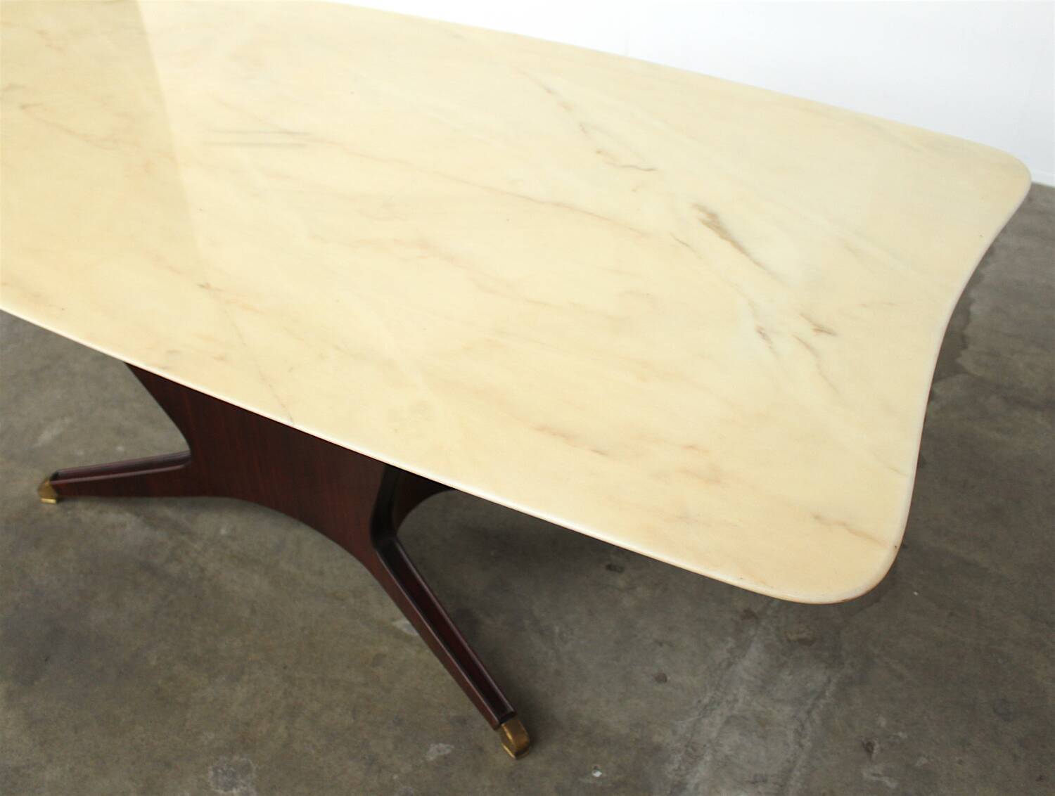 Dining Table by Osvaldo Borsani in mahogany and onyx top