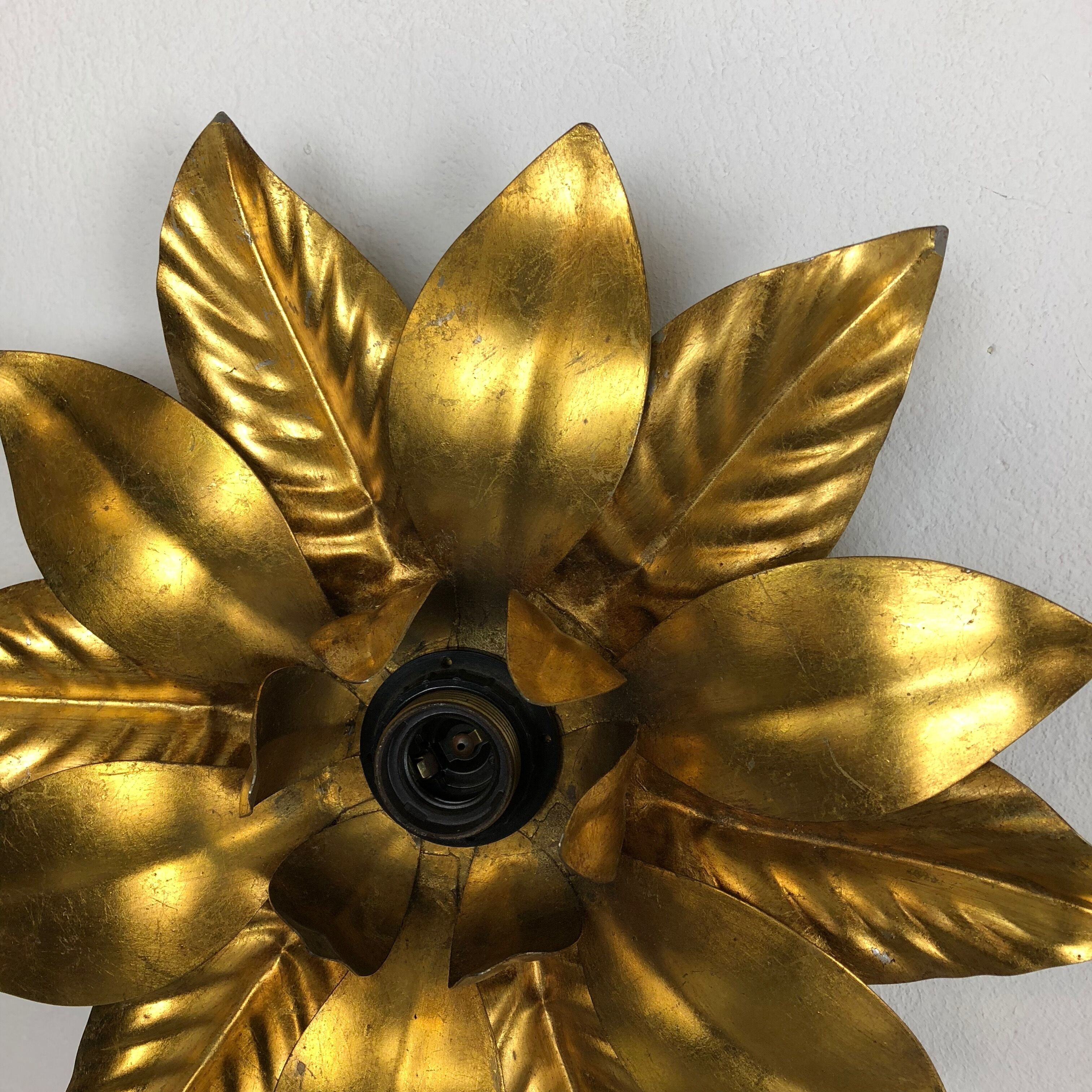 Set of 3 Golden Florentiner Leaf Theatre Wall Ceiling Light Sconces, Italy 1960s