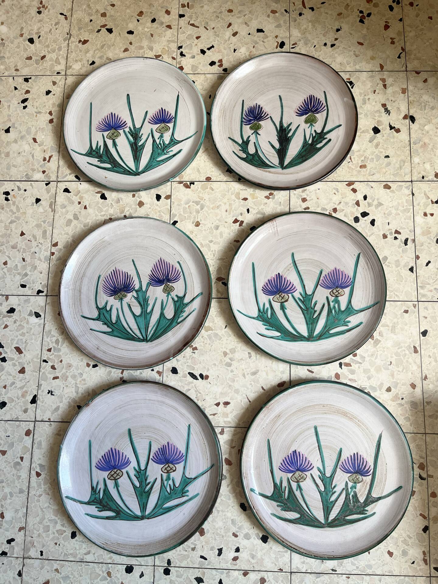 6 flat plates Vallauris
