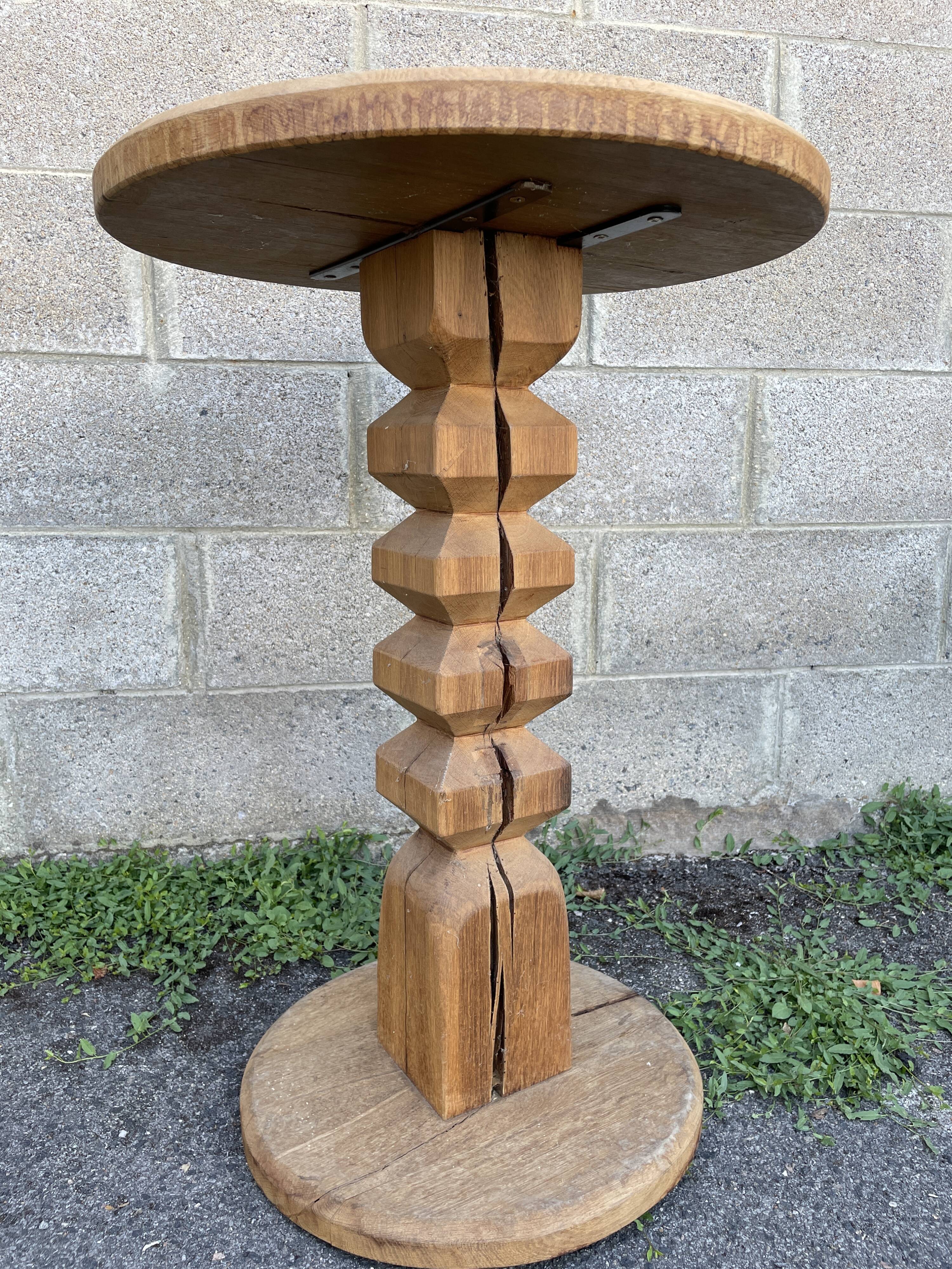 Table de bistrot en bois brut