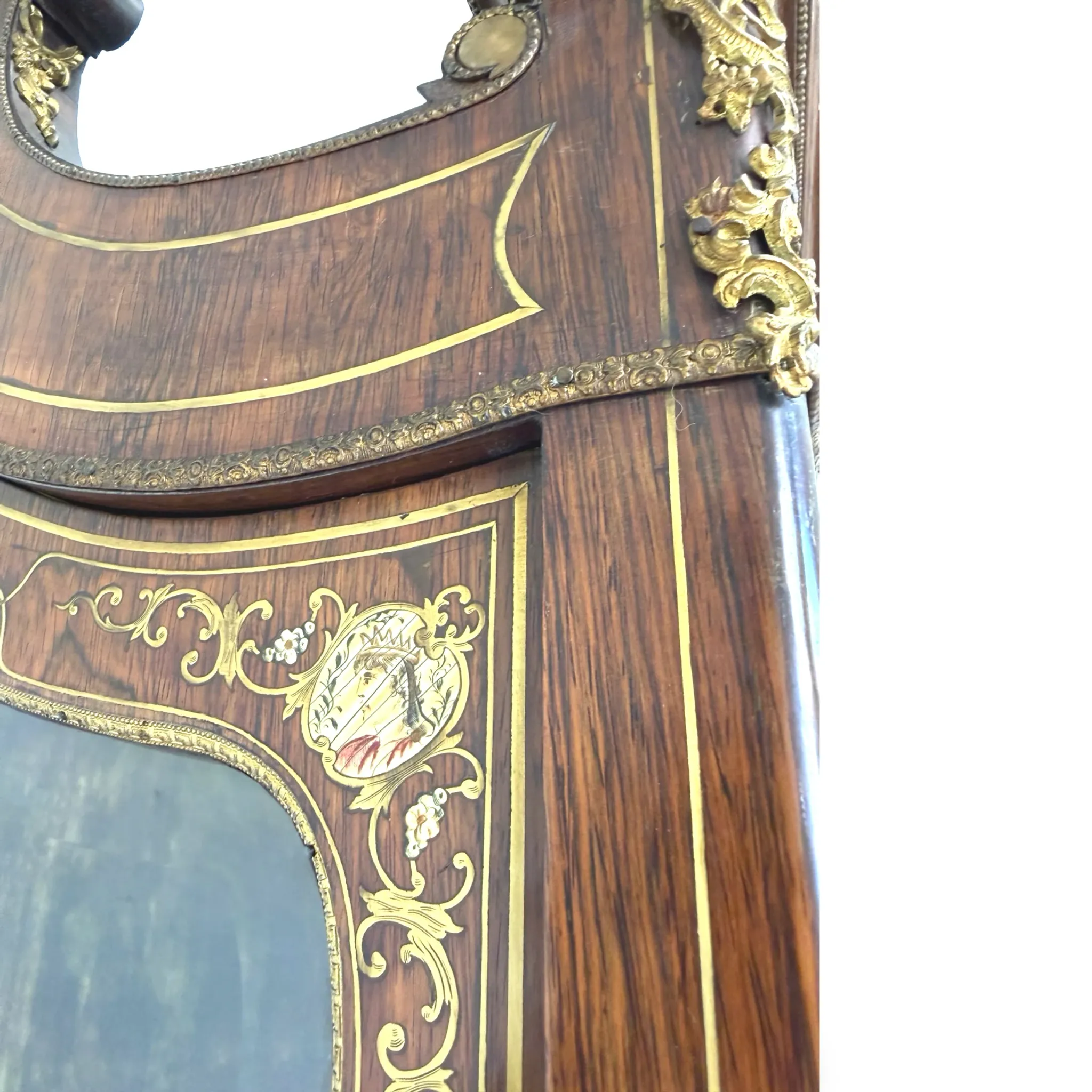 Elegant antique display cabinet, dating to 19th century