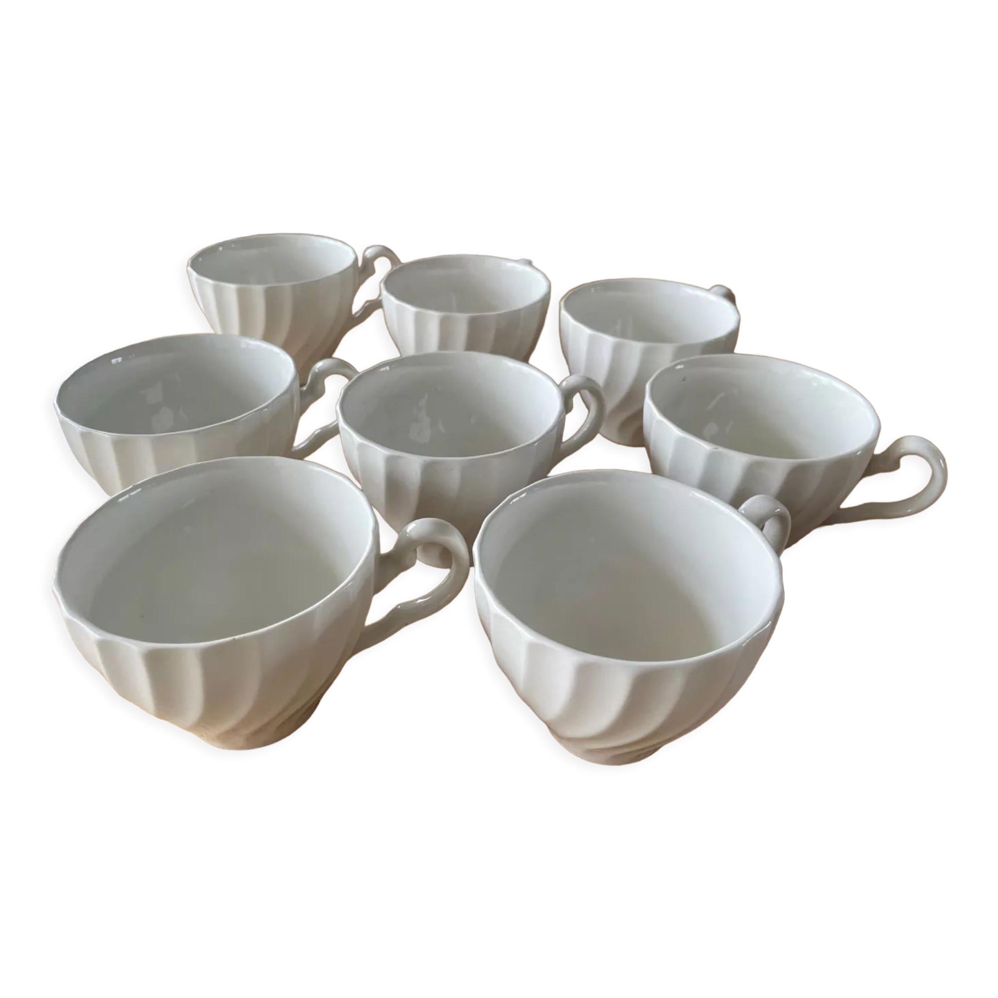 Set of 8 English cups