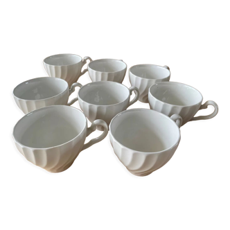 Set of 8 English cups