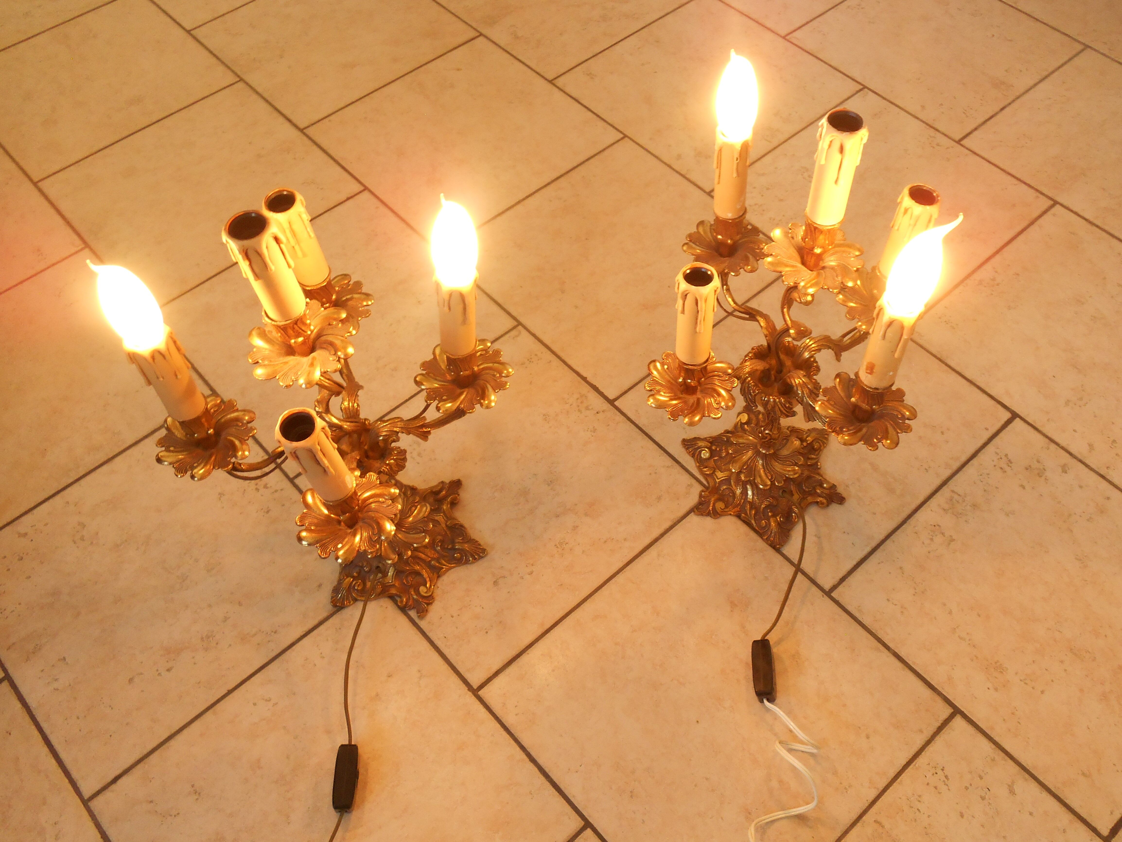 Pair of chandeliers with 5 lights, in bronze