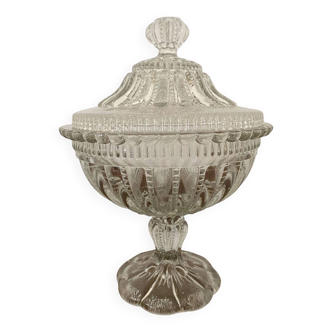 Bonbonniere, drageoire, sugar bowl in vintage molded and cut crystal