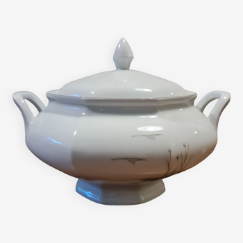 Tureen