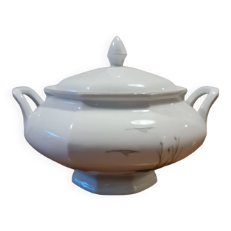 Tureen