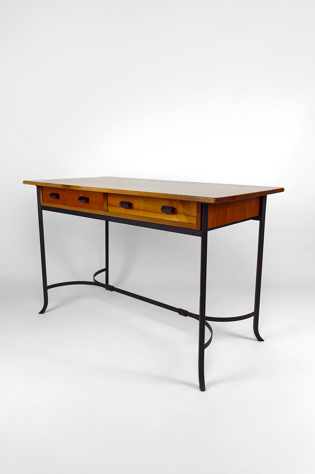 Bureau moderniste en merisier et fer forgé, circa 1980