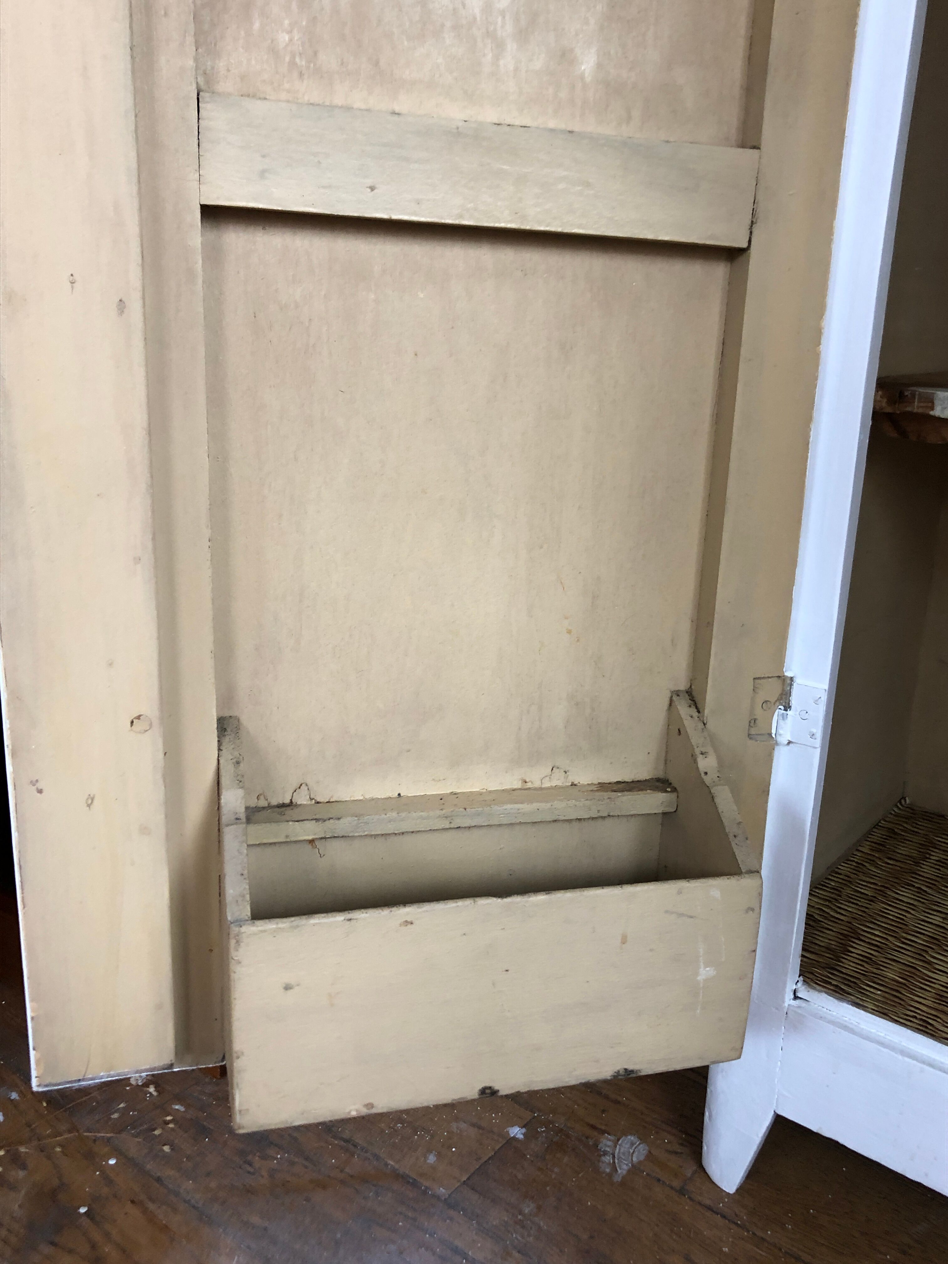 Parisian kitchen sideboard