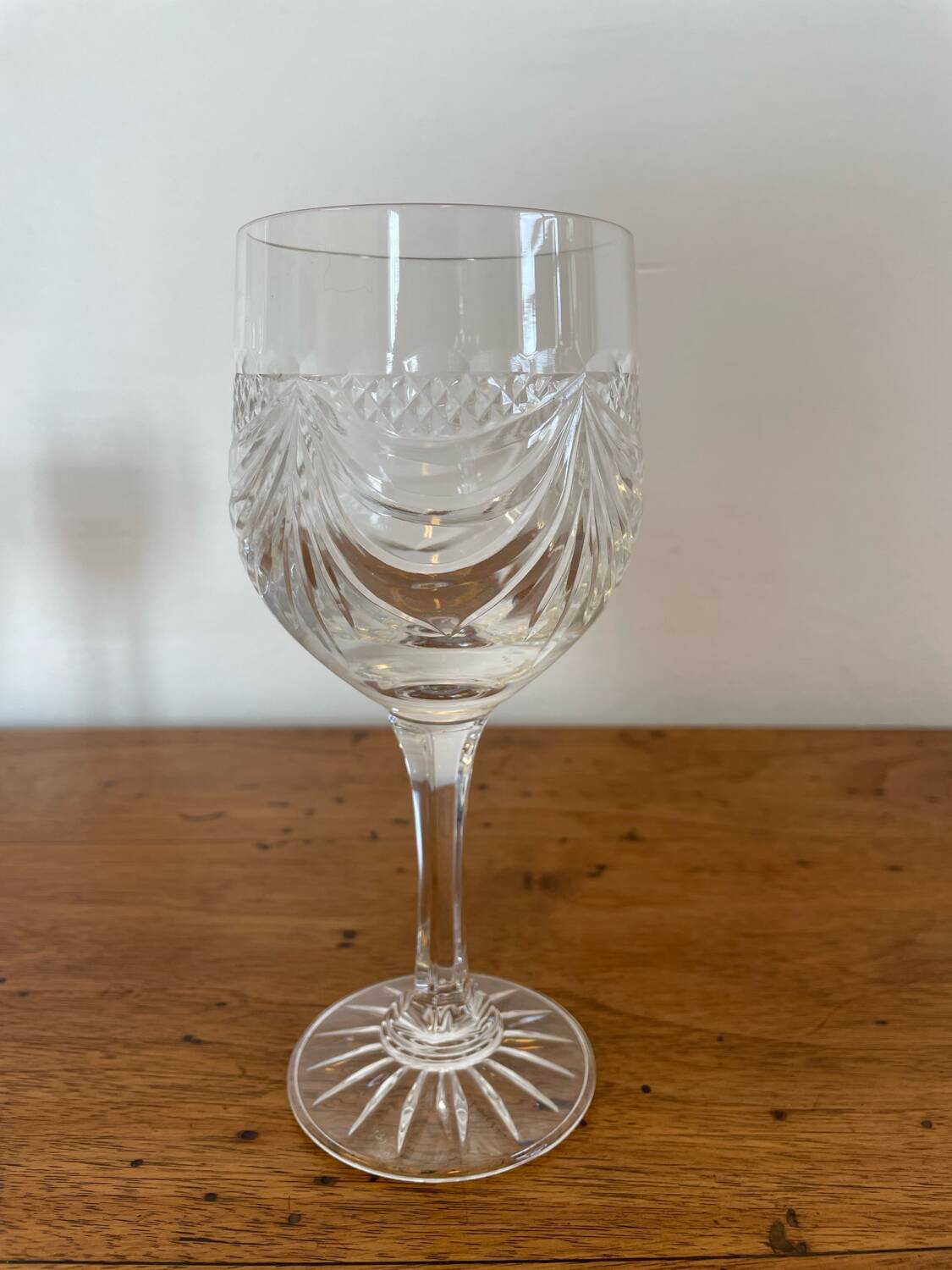 Hand-cut crystal glass and carafe set