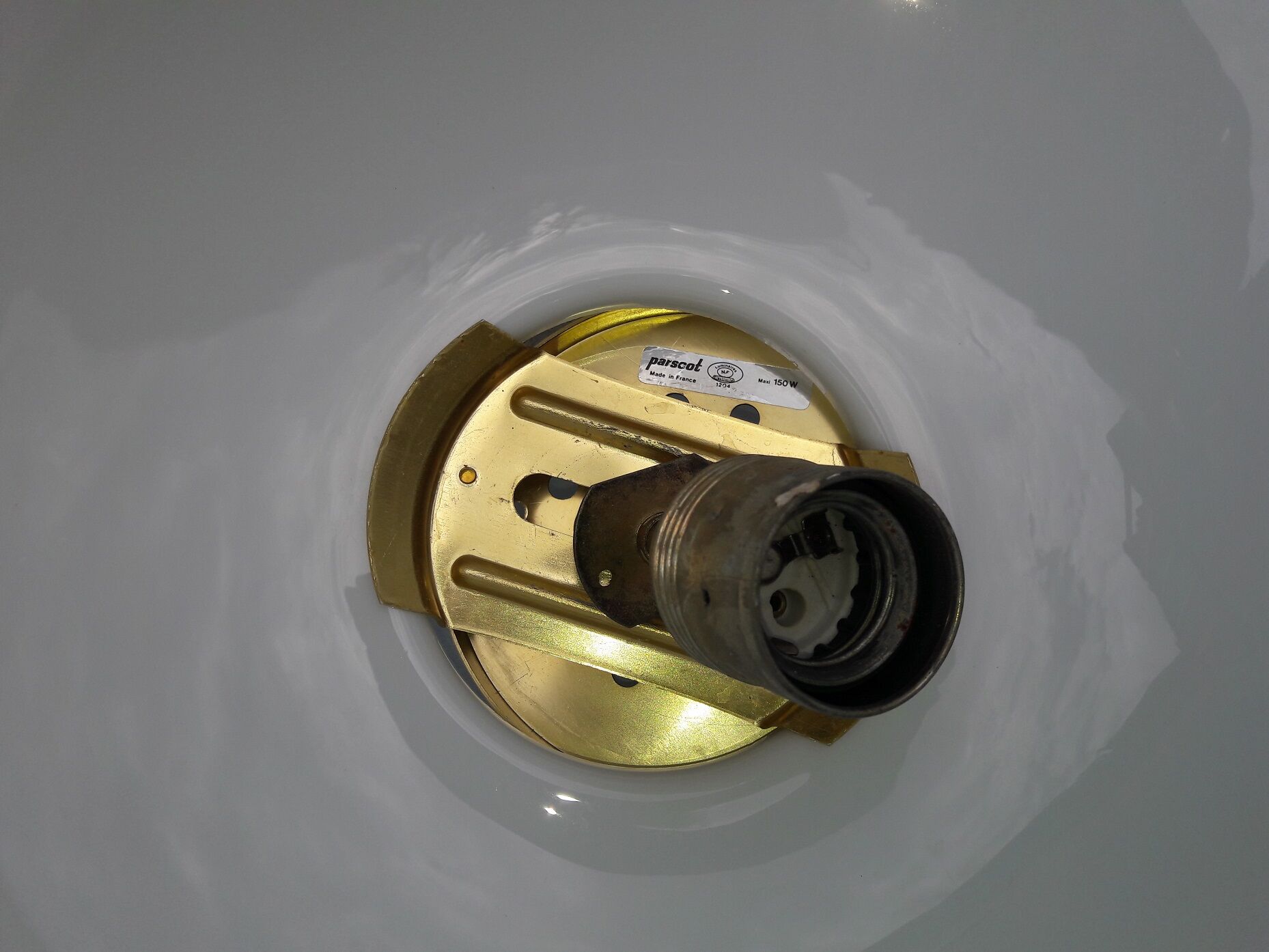 Parscot opaline suspension