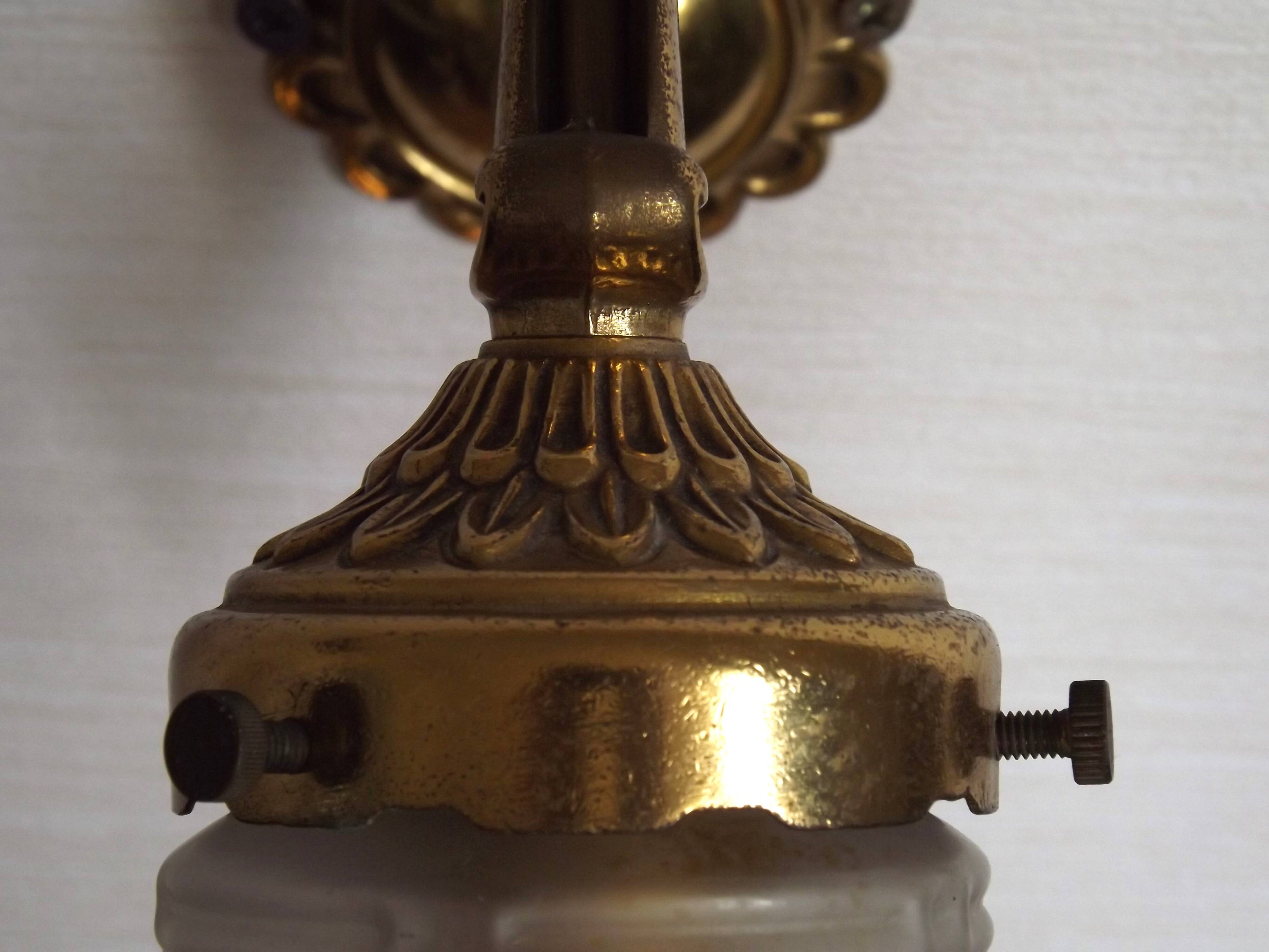 French Vintage Brass Single Wall Light Patterned Frilled Glass Shade