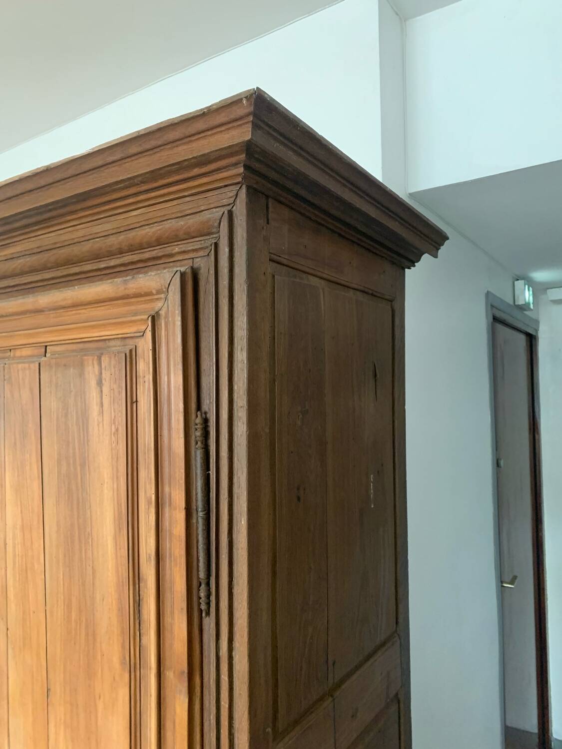 Old 18th century walnut and oak bonnet maker