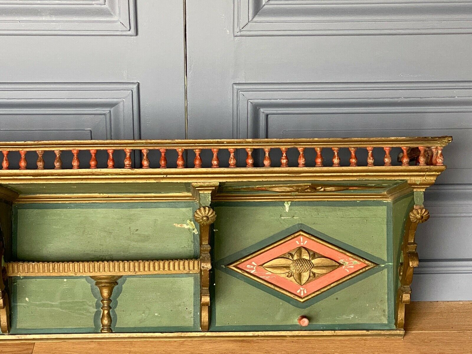 Italian floor patina green 1900 wood turns polychromy