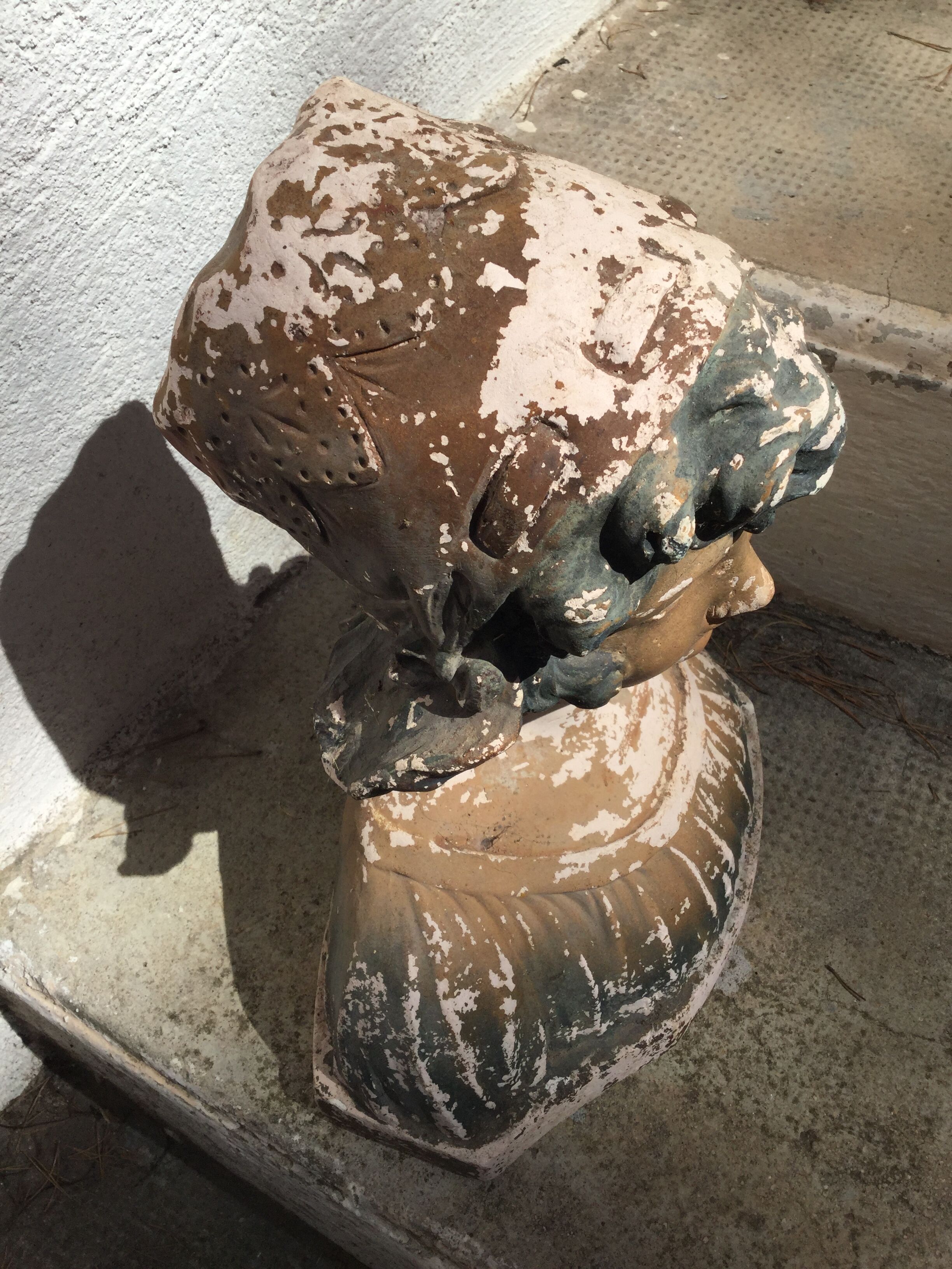 Bust young girl, old plaster