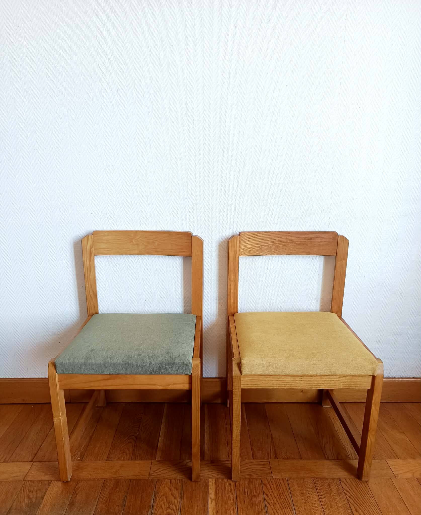 Six Scandinavian style chairs in elm and fabric.